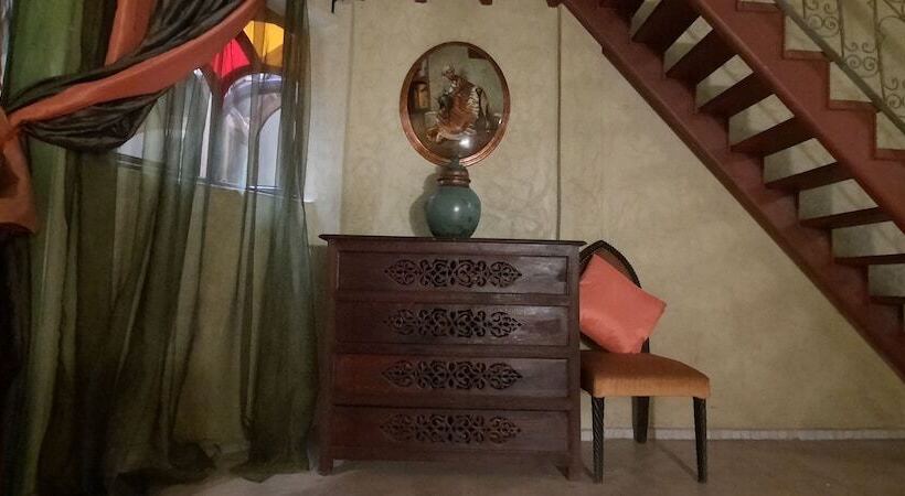 سوییت, Riad Lorsya