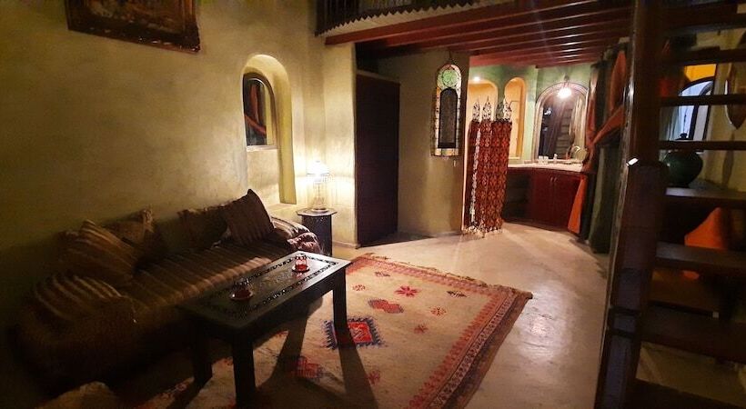 سوییت, Riad Lorsya
