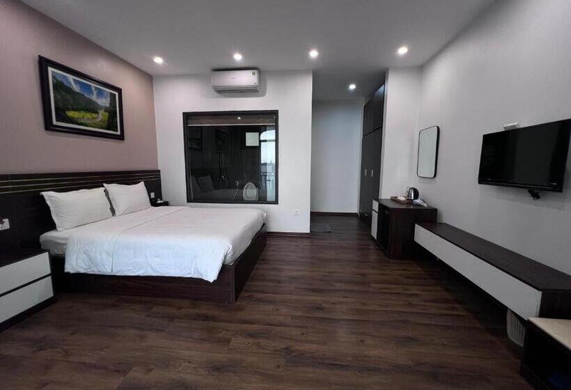 اتاق استاندارد با چشم‌انداز استخر, Lotus Hotel Ninh Bình
