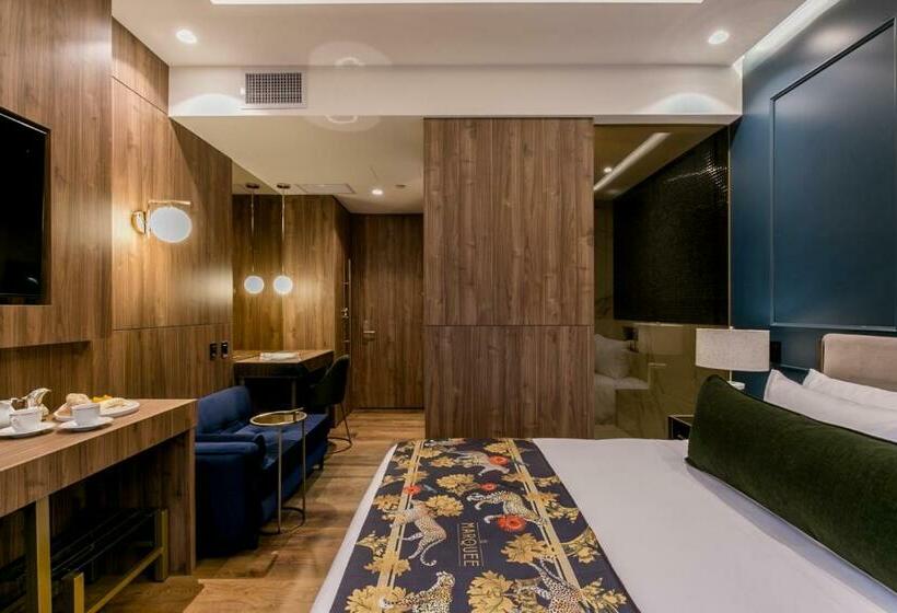 스위트 킹사이즈 침대, Marquee Medellín