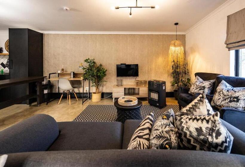 Бунгало Стандарт, Fever Tree Guesthouse