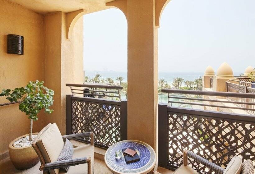 Номер Deluxe, Jumeirah Mina Al Salam Dubai