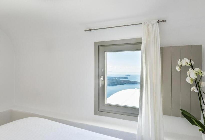 اتاق سوپریور با چشم‌انداز, On The Rocks   Small Luxury Hotels Of The World