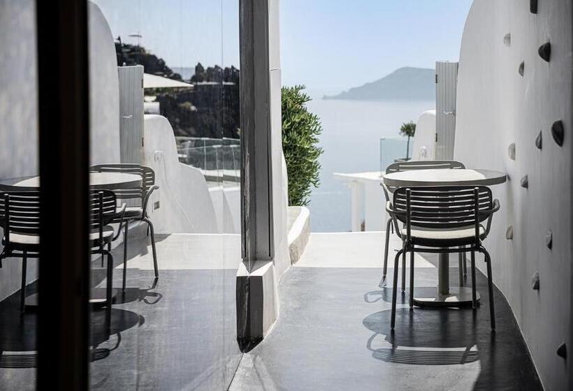 سوئیت با وان آب گرم, On The Rocks   Small Luxury Hotels Of The World