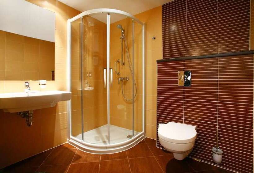 اتاق استاندارد یک نفره, Qubus Hotel Gdańsk