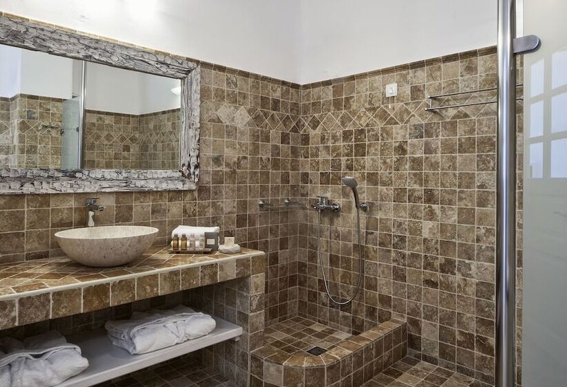 سوییت با چشم‌انداز دریا, San Antonio   Small Luxury Hotels Of The World