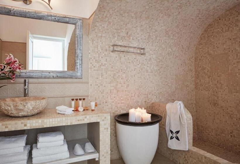 سوییت با چشم‌انداز دریا, San Antonio   Small Luxury Hotels Of The World