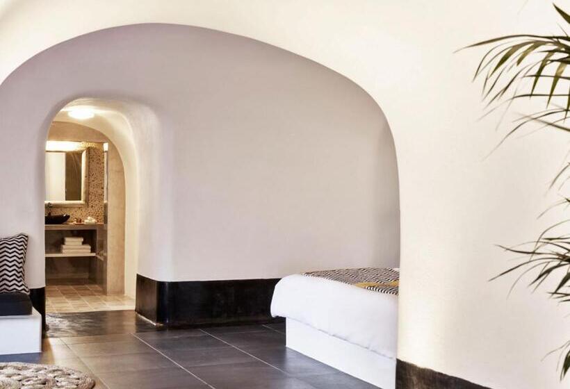 سوئیت با چشم‌انداز, San Antonio   Small Luxury Hotels Of The World