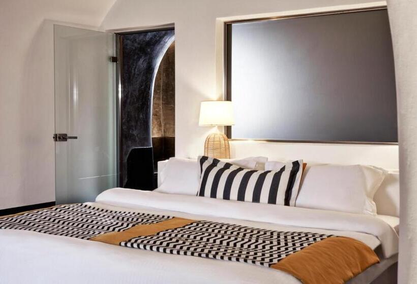 سوئیت با چشم‌انداز, San Antonio   Small Luxury Hotels Of The World
