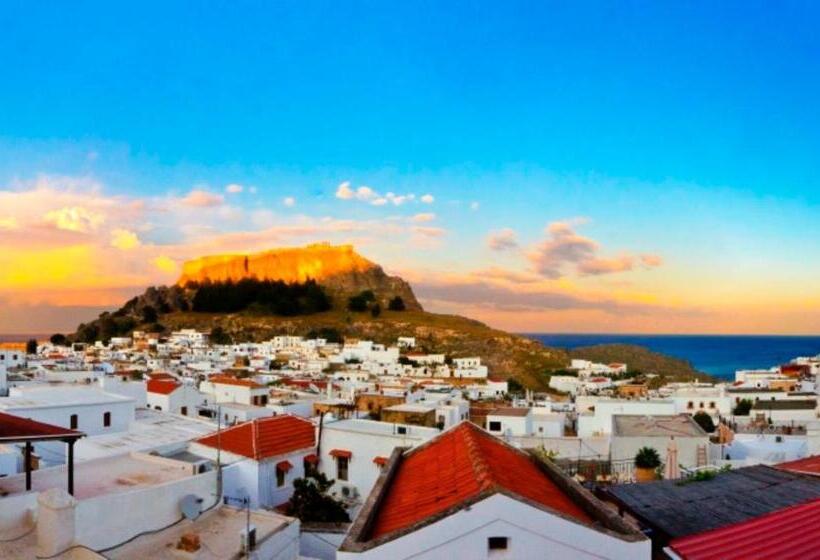 استودیو استاندارد با بالکن, Xenones Lindos