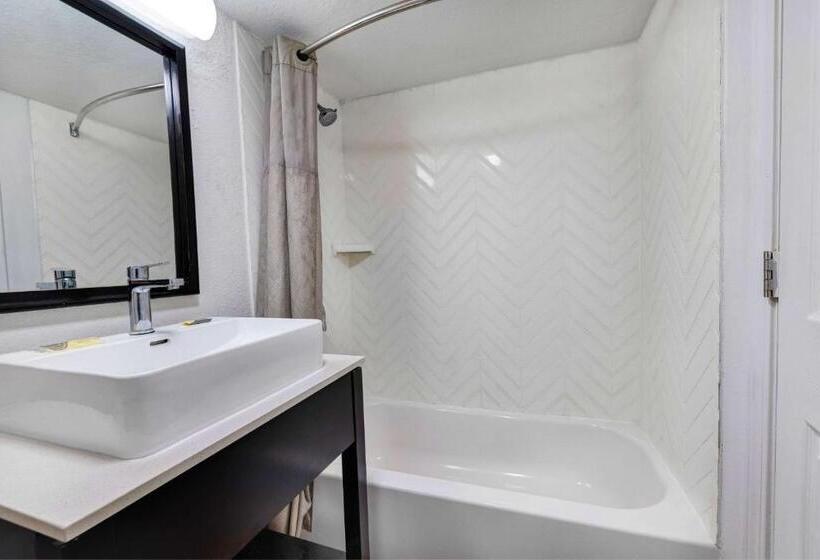 اتاق استاندارد, Motel 6 Indianapolis, In