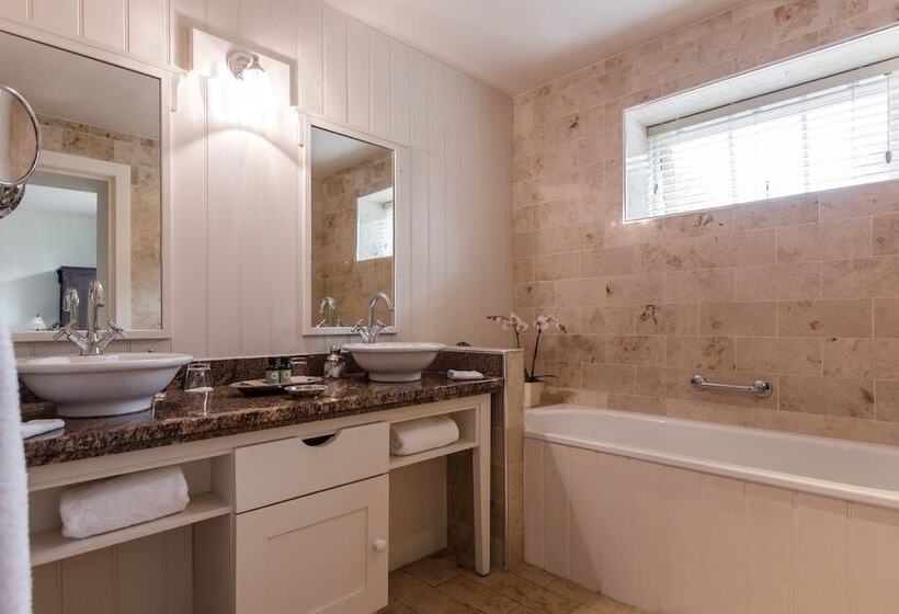 اتاق استاندارد اینتریور, Lough Eske Castle