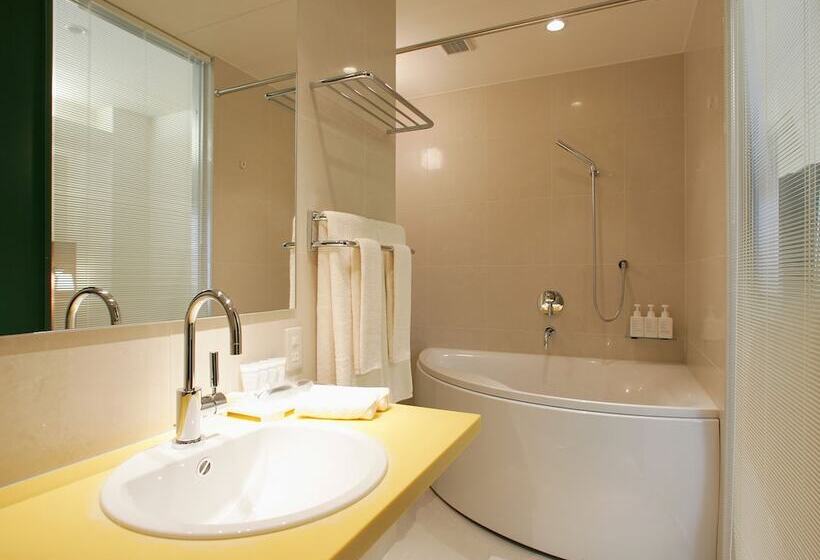 اتاق اجرایی, Oriental Hotel Hiroshima