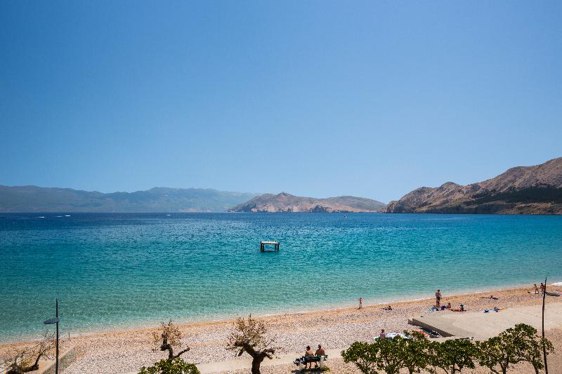 اتاق سوپریور سه تخته, Valamar Villa Adria