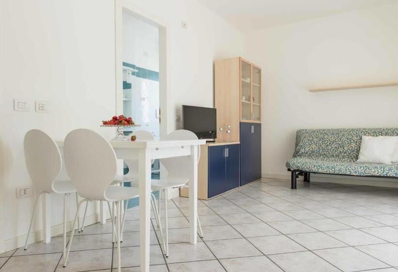 Apartamento 1 Dormitório, Residence Ola