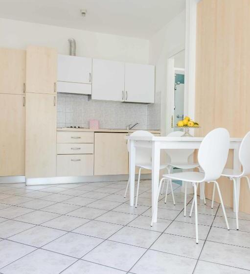 Apartamento 1 Dormitório, Residence Ola