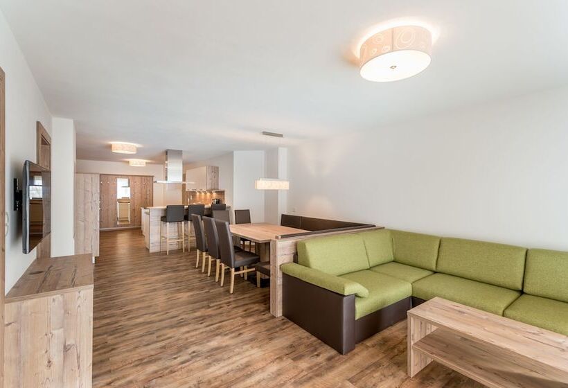 Апартаменты 4 Спальни, A Casa Saphir