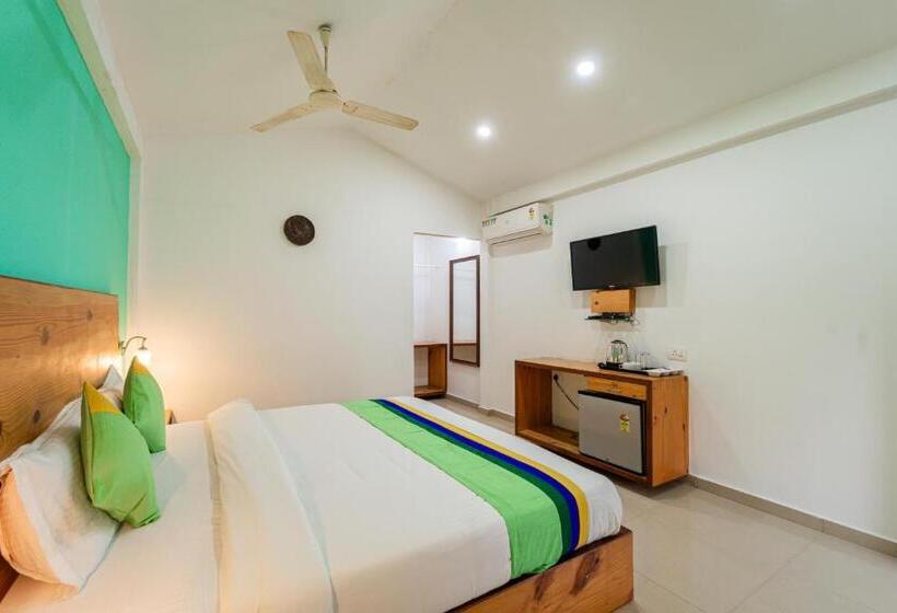 اتاق لوکس, Treebo Gulmohar Beach Resort
