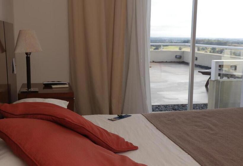 Номер Deluxe с Балконом, Elegance Hotel Tandil
