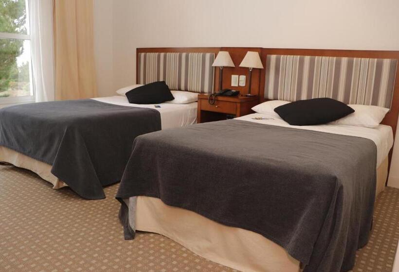 Трехместный Номер Superior, Elegance Hotel Tandil