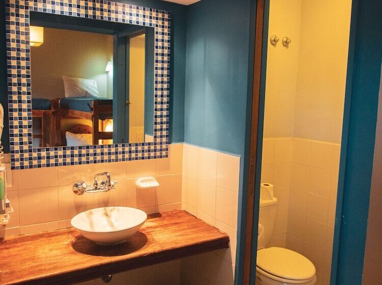 اتاق اکونومی, America Del Sur Calafate Hostel