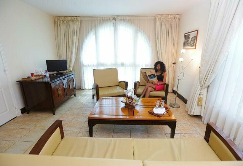سوییت, Le Grand Hôtel Diego