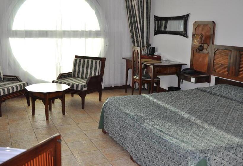 اتاق استاندارد سه نفره, Le Grand Hôtel Diego
