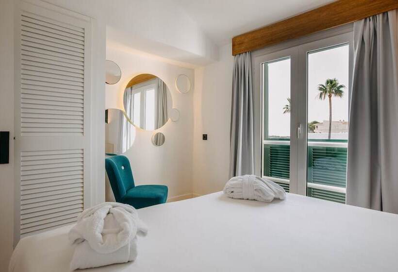 Люкс Вид на Сад, Lago Resort Menorca  Casas Del Lago Adults Only