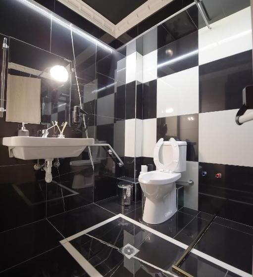 سوییت جونیور لوکس, Pietra Mare Suites