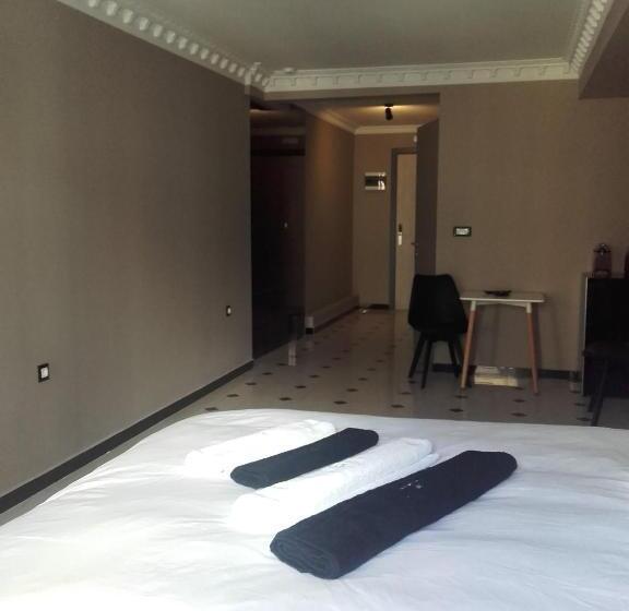 سوییت جونیور, Pietra Mare Suites