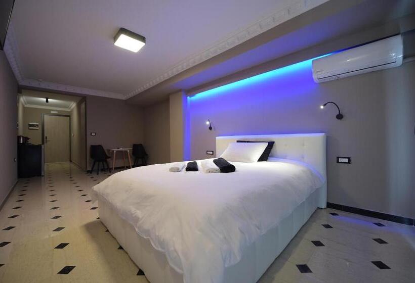 سوییت جونیور, Pietra Mare Suites