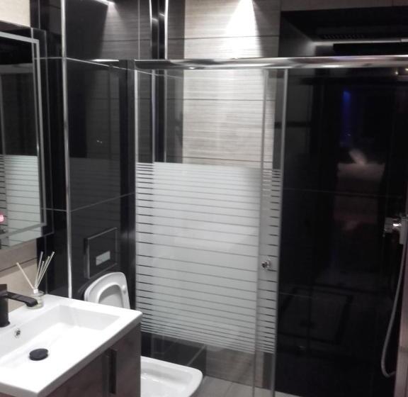 سوییت جونیور لوکس, Pietra Mare Suites