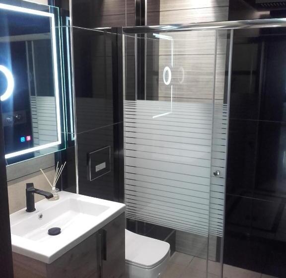 سوییت جونیور لوکس, Pietra Mare Suites