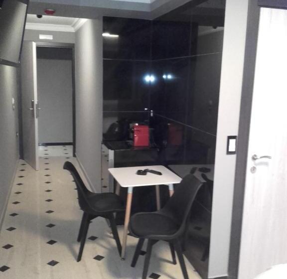 سوییت جونیور, Pietra Mare Suites