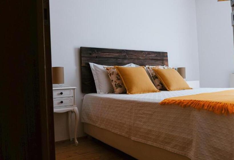 Апартаменты 4 Спальни, Quinta De Fiães