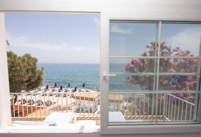 اتاق استاندارد, Mojo Otel Beach