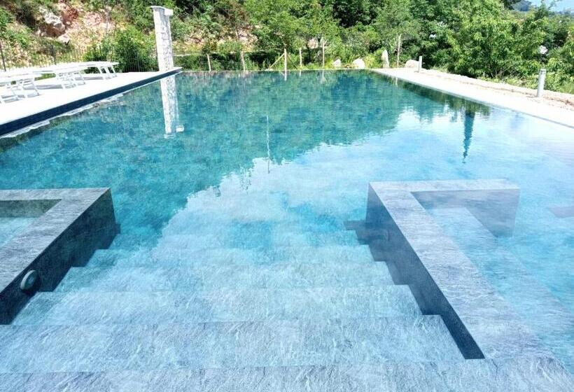 1 Bedroom Apartment Lake View, Borgo Ermanno