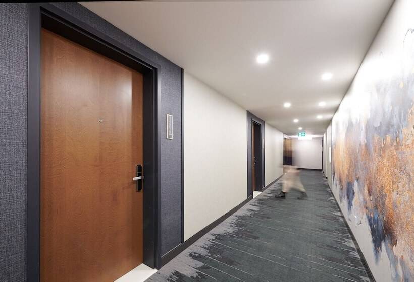 带城市景观的套间, Homewood Suites By Hilton Montreal Downtown, Qc