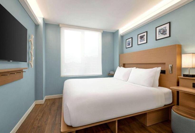 스탠다드 룸 킹사이즈 침대, Wingate By Wyndham Bronx Haven Park