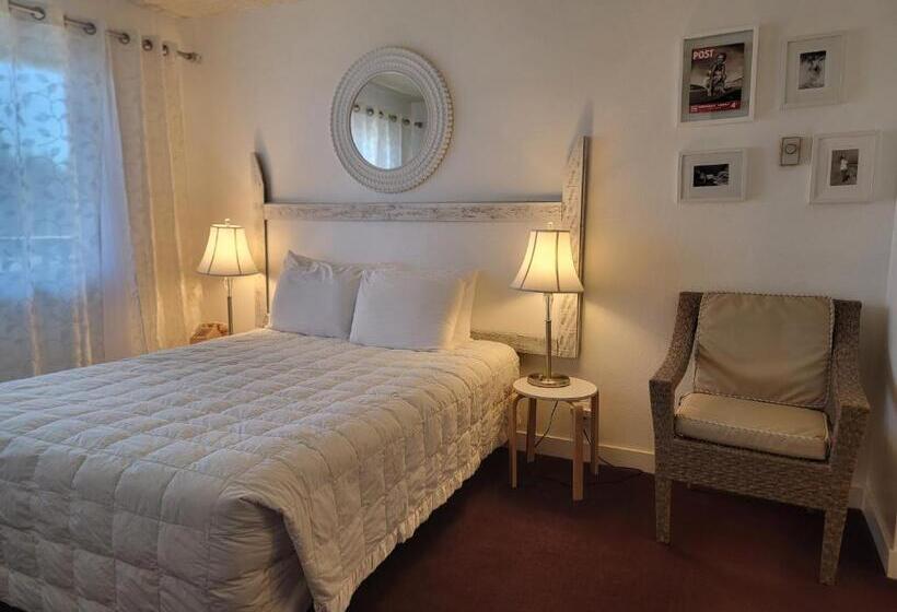 Номер Стандарт Вид на Море с Балконом, Chautauqua Resort & Conference Center