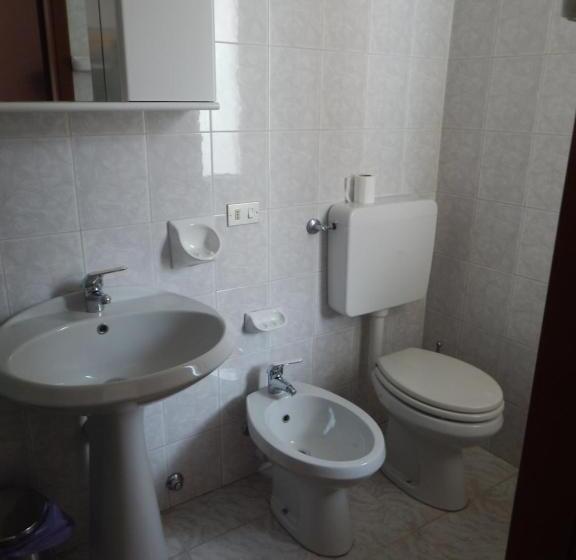 اتاق لوکس چهار تخته, Milano
