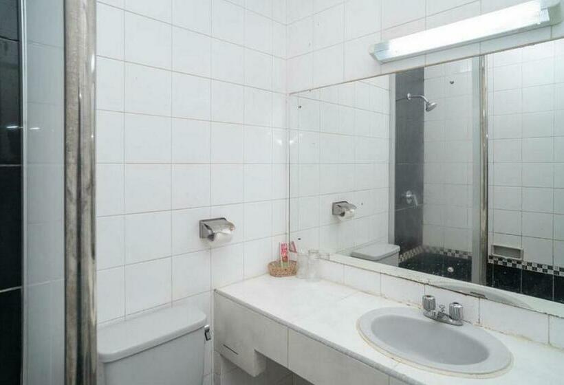 Люкс, Reddoorz Plus Near Pasar Anyar Bogor