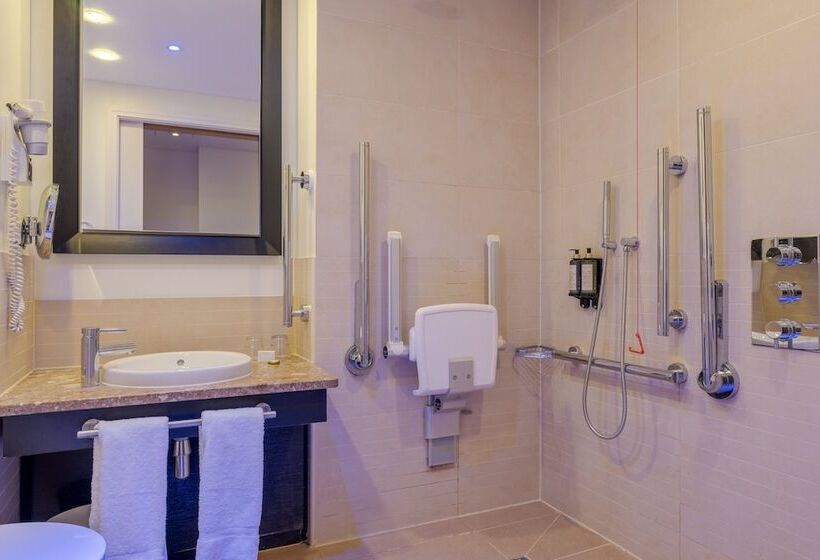 Номер Стандарт Адаптированный для Инвалидов, Pestana Chelsea Bridge Hotel & Spa