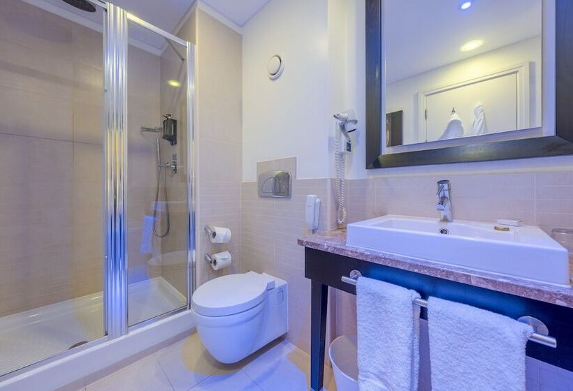 Номер Deluxe, Pestana Chelsea Bridge Hotel & Spa