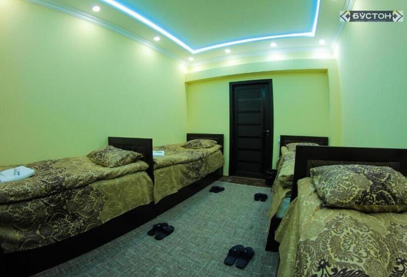 تختخواب در اتاق مشترک, Hostel Buston