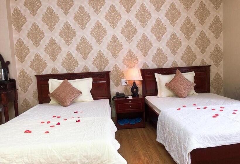 اتاق استاندارد با بالکن, Ngọc Mấy   đại Lợi
