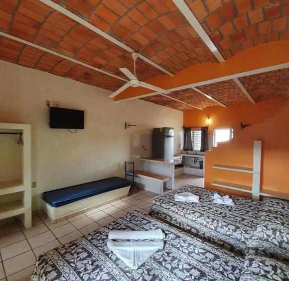 سوییت جونیور, Real Del Sol