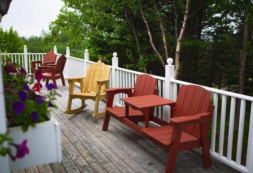 バルコニー付きスタンダードルーム, Abbie's Garden Bed & Breakfast