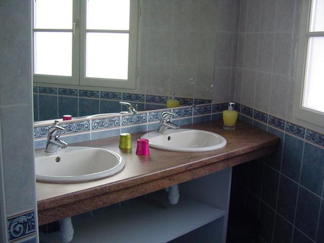 Люкс, Chambres Et Table D Hôtes, Maisonnettes Individuelles Dans Propriété Privée