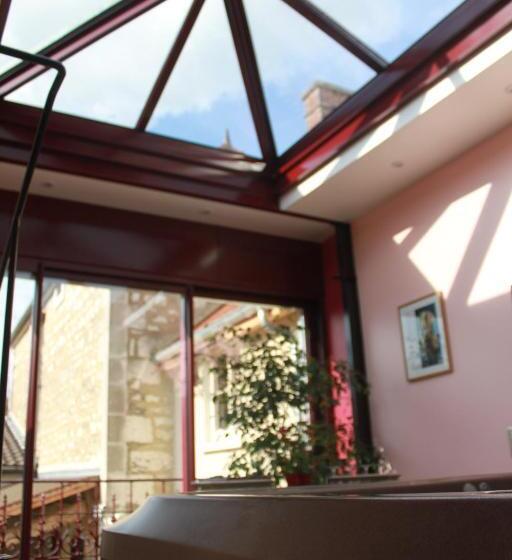Люкс, Chambres Et Table D Hôtes, Maisonnettes Individuelles Dans Propriété Privée